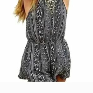 American Eagle Outfitters Black and White Patterned Women's Romper Small
